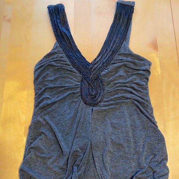 Trixxi Tops - Cute flowy embellished tank top
